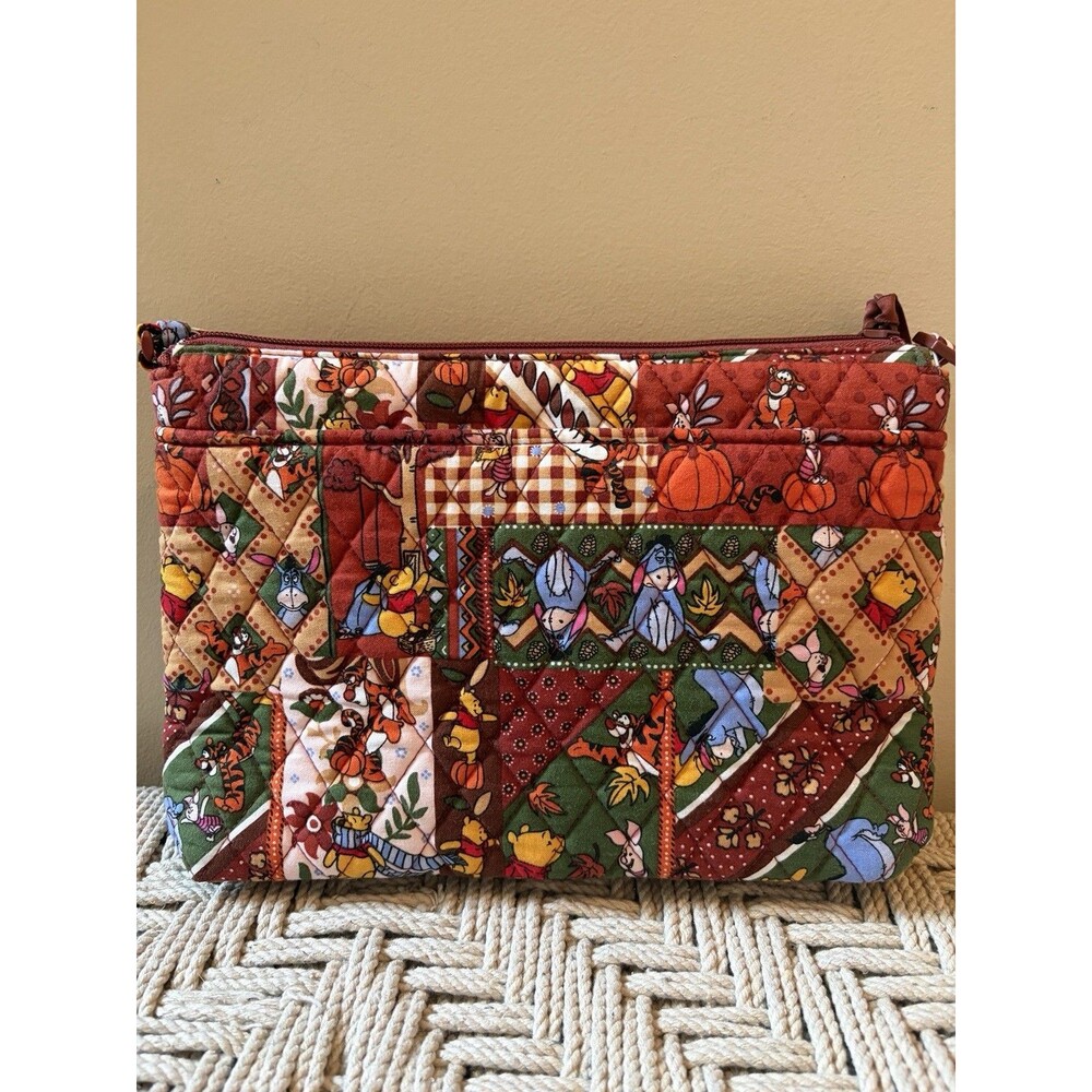 Vera Bradley Disney Winnie The Pooh Autumn Adventure Large Hipster bag crossbody - Picture 3 of 4